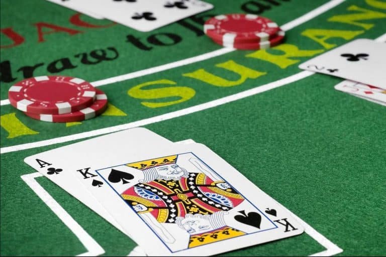 Ứng dụng 78win hỗ trợ đầy đủ các dịch vụ cá cược thể thao, slot và casino
